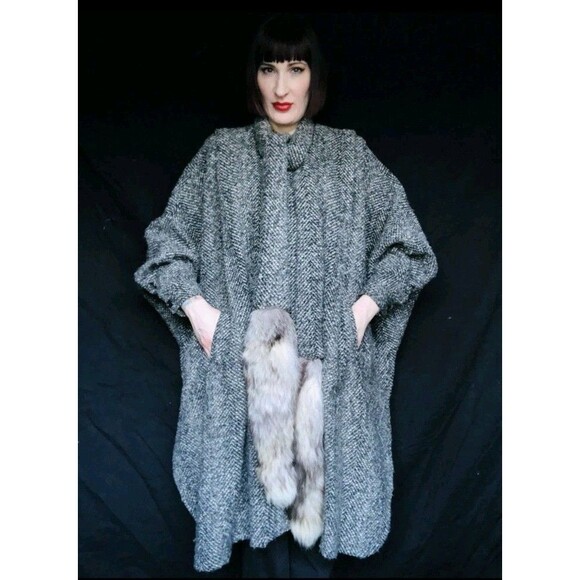 Vintage 80s Grey Black White Wool Swing Trapeze Coat Fox Fur Tail Trim Sz L OS - Picture 1 of 16